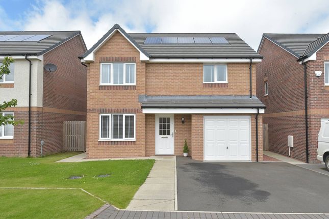 5 bed detached house