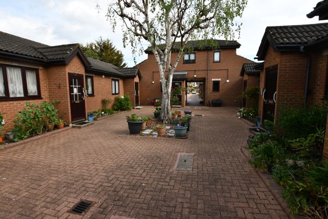 1 bedroom terraced bungalow for sale