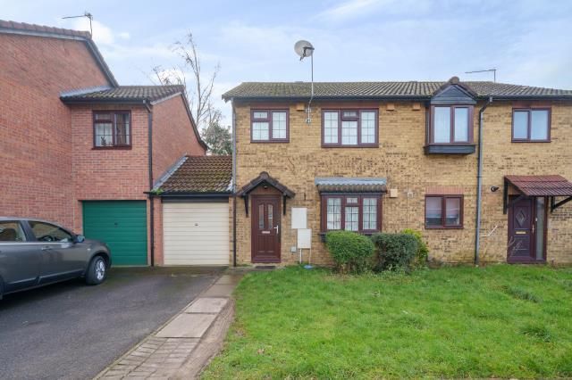 3 bedroom semi-detached house for sale