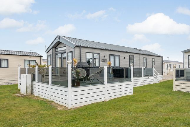 Bluewater, Seaview Holiday Park 2 bed park home for sale