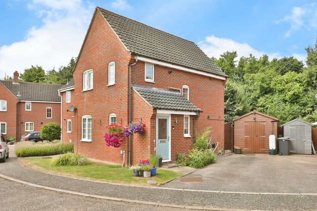 3 bed semi-detached house