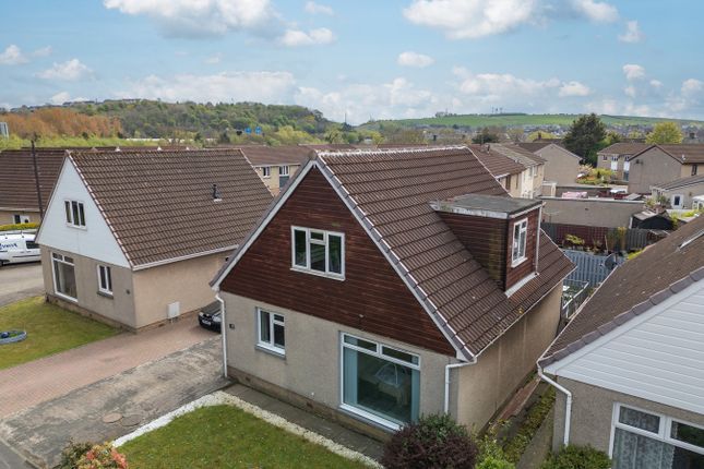 4 bed detached house