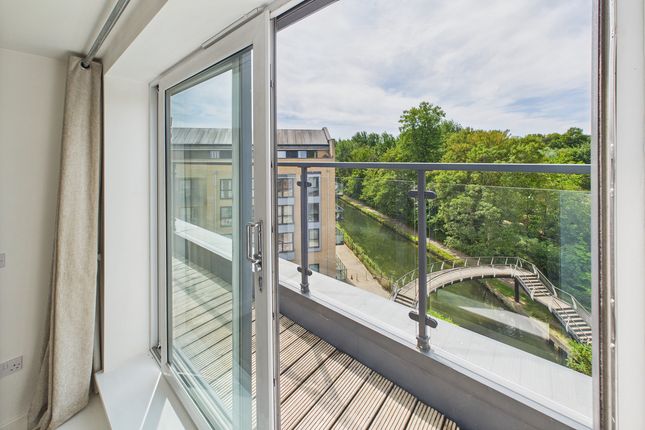 The Embankment, Hemel Hempstead, HP3 1 bed apartment for sale