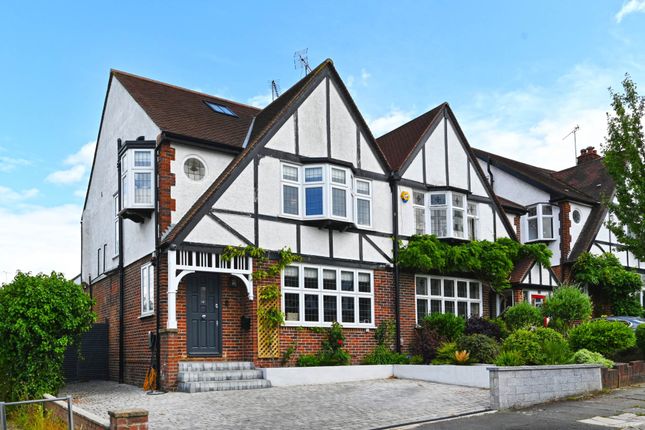 Lynwood Road, London, Ealing W5 5 bed semi