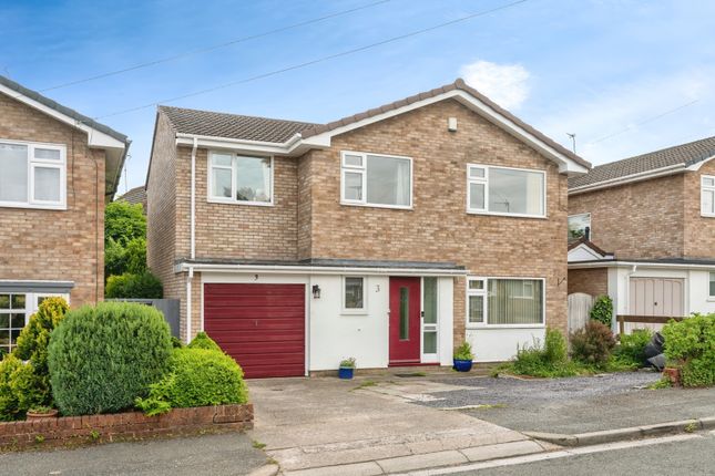 5 bed detached house