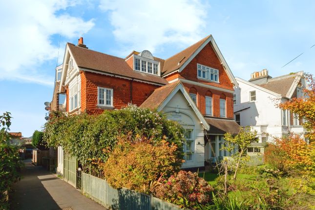 2 bed flat