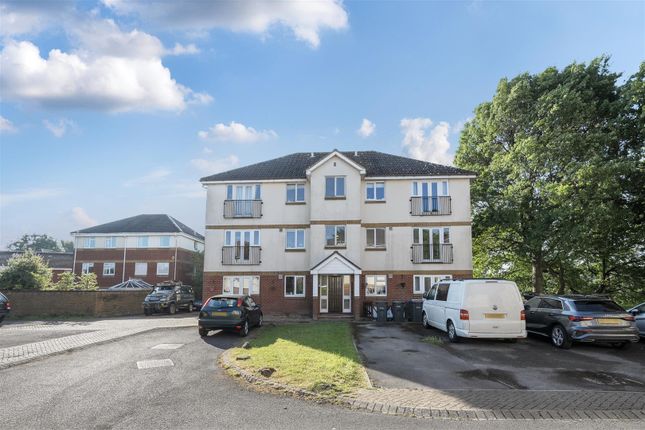 Beechfield Drive, Devizes 2 bed flat for sale