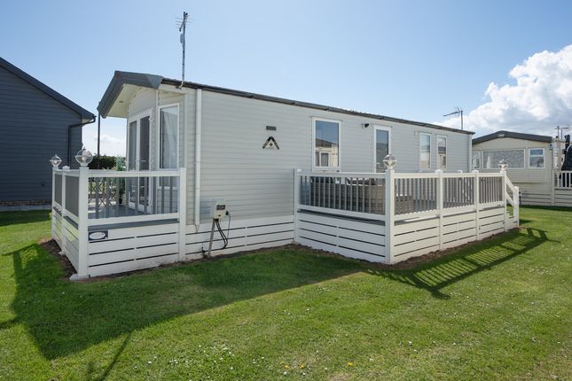 Cove Bay, Seaview Holiday Park. 2 bed park home for sale