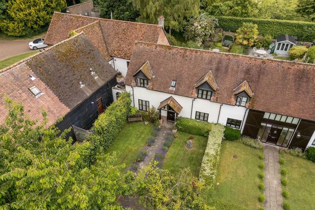 Hamels Lane, Buntingford, SG9 3 bed barn for sale
