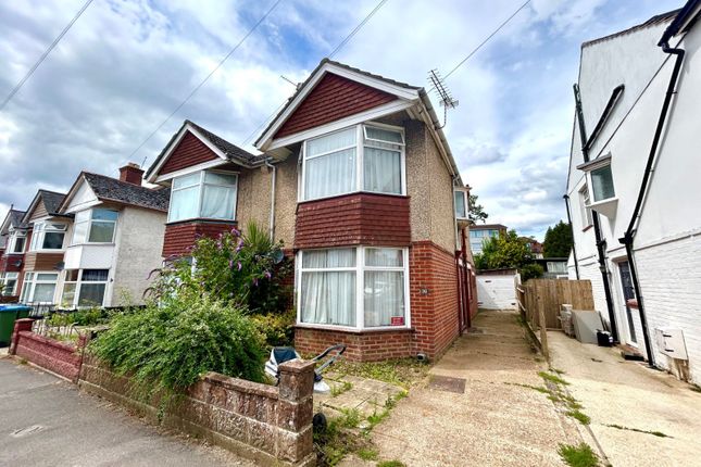 Pointout Road, Hampshire SO16 3 bed semi