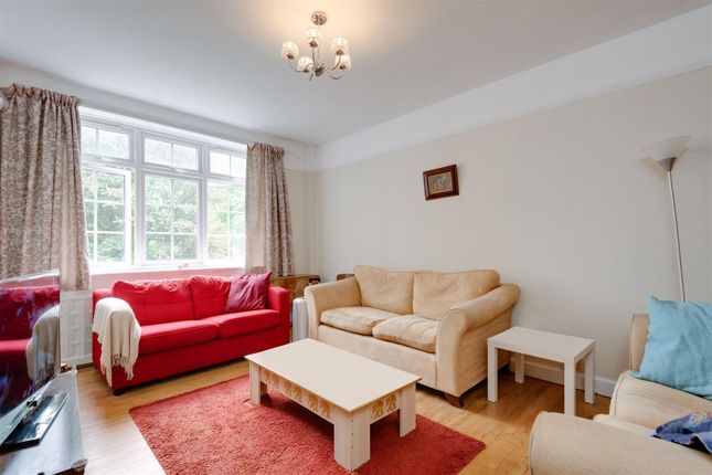 Cleve Road, West Hampstead NW6 1 bed apartment for sale