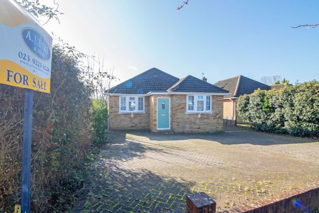 Sunnymead Drive Waterlooville PO7 6BU 2 bed detached bungalow for sale