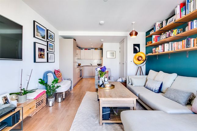 Riverlight Quay, London 1 bed flat for sale