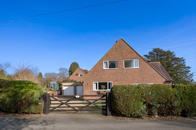 4 bed detached house