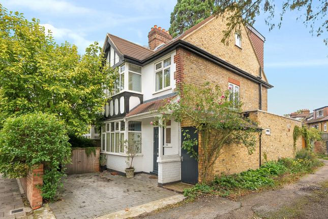 Queens Road, Teddington, TW11 4 bed end of terrace house for sale