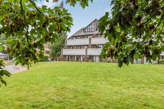 Tollhouse Close, Avenue De Chartres... 3 bed apartment for sale