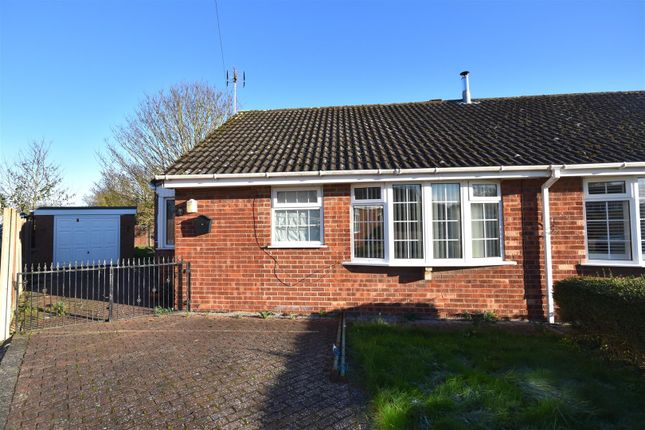 3 bed semi-detached bungalow