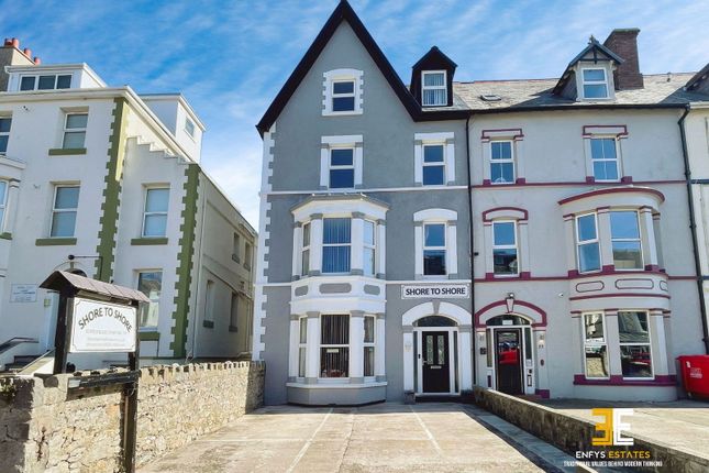 8 bed terraced house