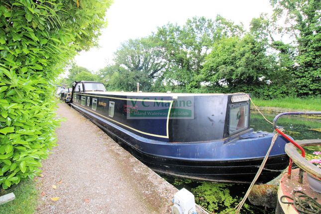 1 bed houseboat