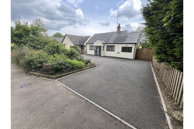 3 bedroom detached bungalow for sale