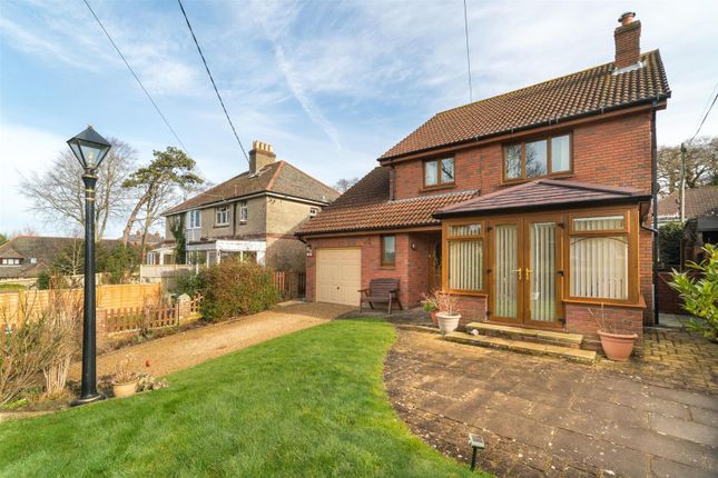 Avenue Road, Wroxall, Ventnor 3 bed detached house for sale