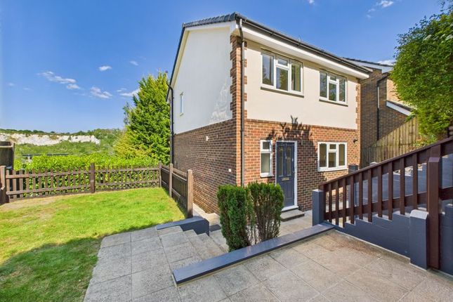 HILLTOP ROAD, WHYTELEAFE 3 bed detached house for sale