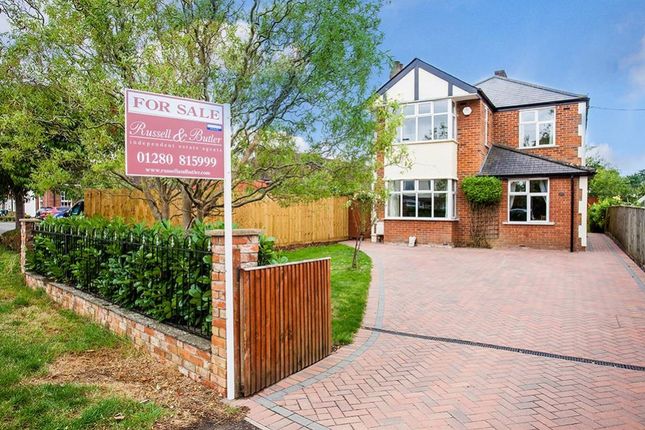 London Road, Buckingham 4 bed detached house for sale