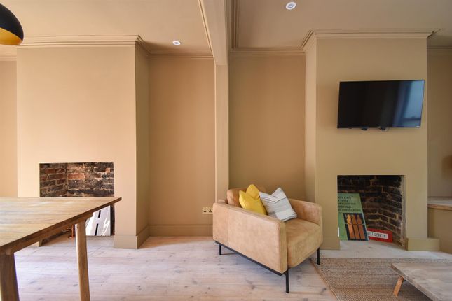 2 bed terraced house