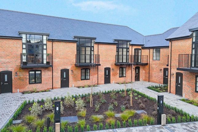 Connaught Place, Brockenhurst, SO42 2 bed end of terrace house for sale