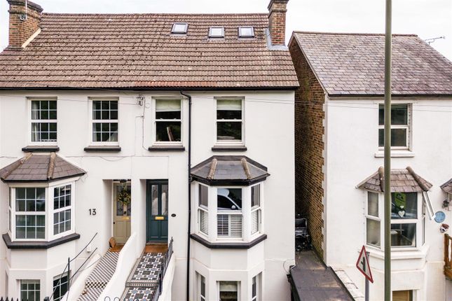 3 bed semi-detached house