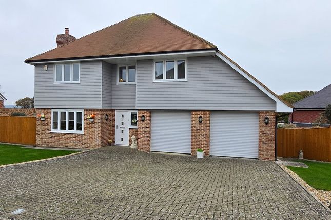 4 bed detached house