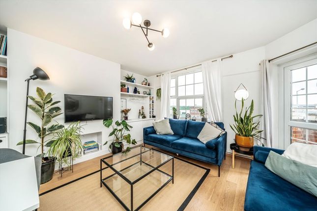 Morden Road, London SW19 3 bed maisonette for sale