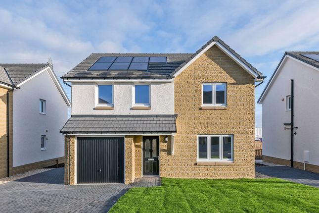 4 bed detached house