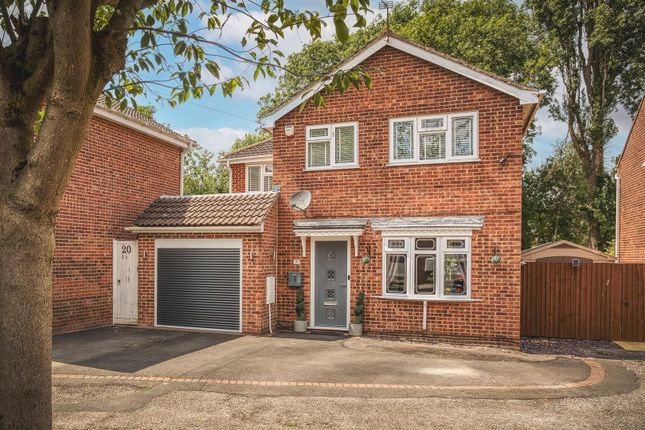 4 bed detached house