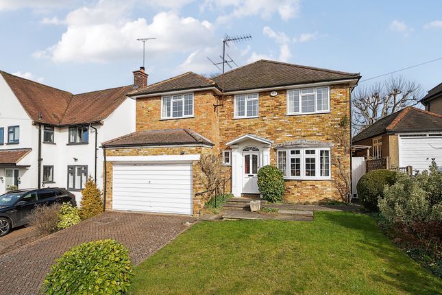 4 bed detached house