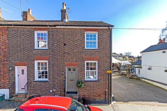 Portland Street, St. Albans 2 bed end of terrace house for sale