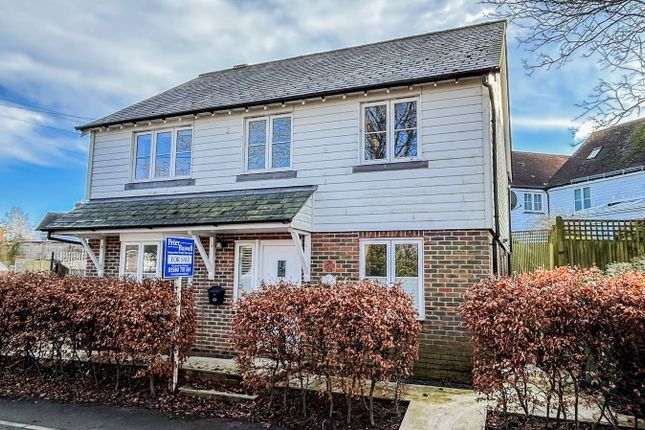 No Onward Chain In Hawkhurst 4 bed detached house for sale
