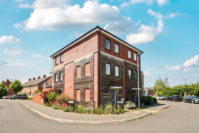 Ashbrittle Road, Gloucester GL3 3 bed end of terrace house for sale