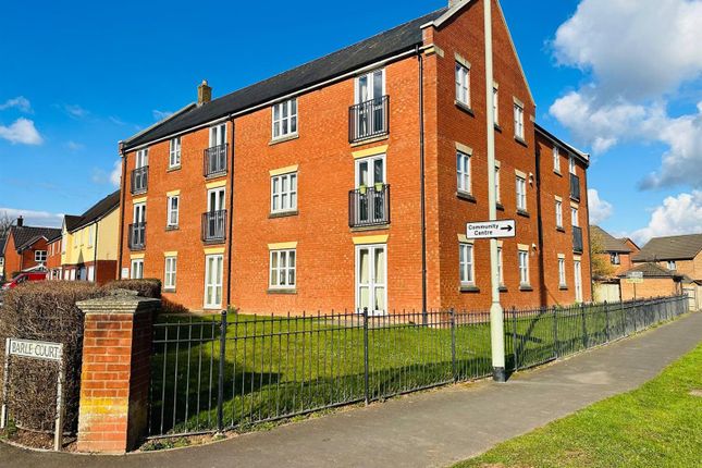 Barle Court, Tiverton EX16 2 bed flat for sale