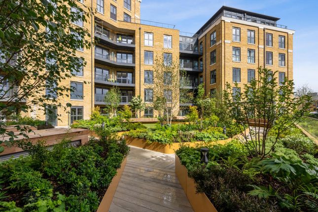 Tryon House, Kingston upon Thames KT1 2 bed flat for sale