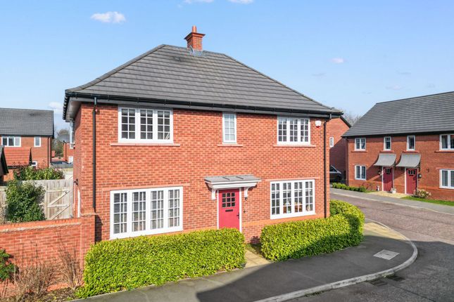 4 bed detached house
