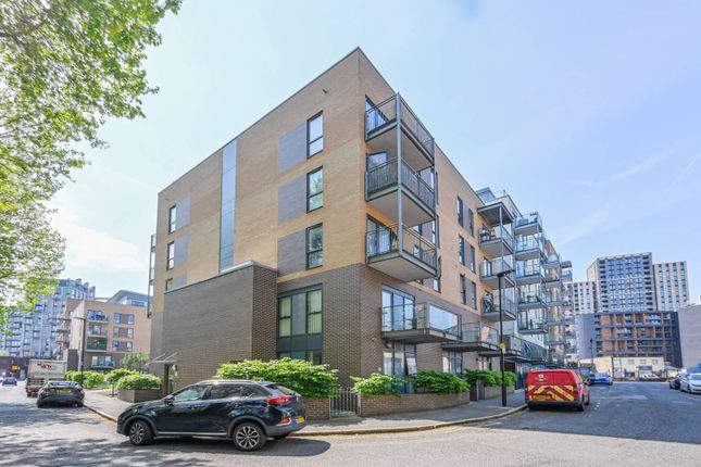 Baythorne House, E16, Royal Docks... 1 bed flat for sale
