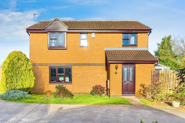 4 bed detached house