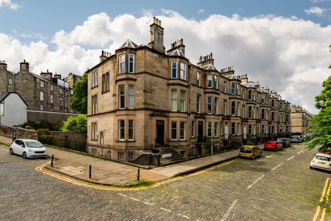 4 bedroom flat for sale