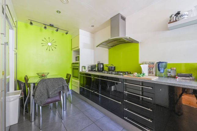 Cloysters Green, St Katharine Docks... 3 bed terraced house for sale
