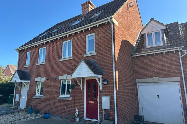 4 bedroom semi-detached house for sale