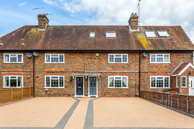Lingfield Road, Edenbridge 3 bed terraced house for sale
