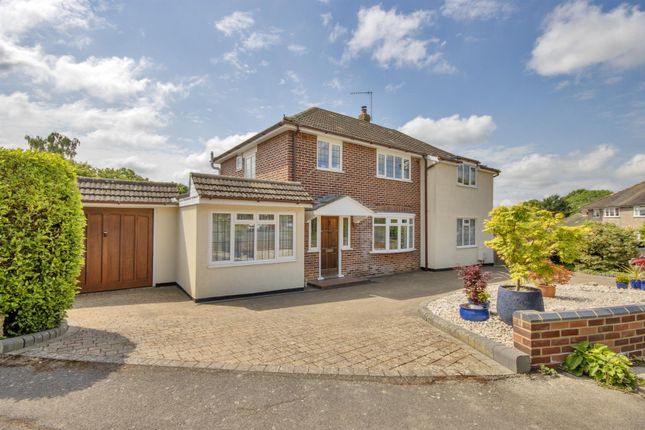 6 bedroom detached house for sale