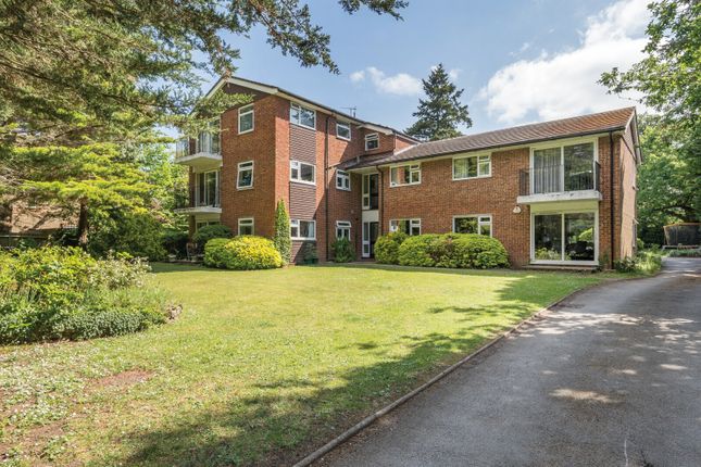 Horsham Road, Shalford, GU4 2 bed flat for sale