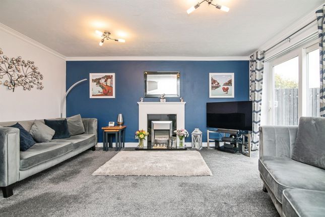 4 bedroom end of terrace house for sale